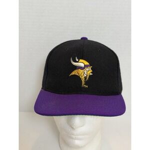 Vintage STARTER Minnesota Vikings Logo Wool Snapback Hat